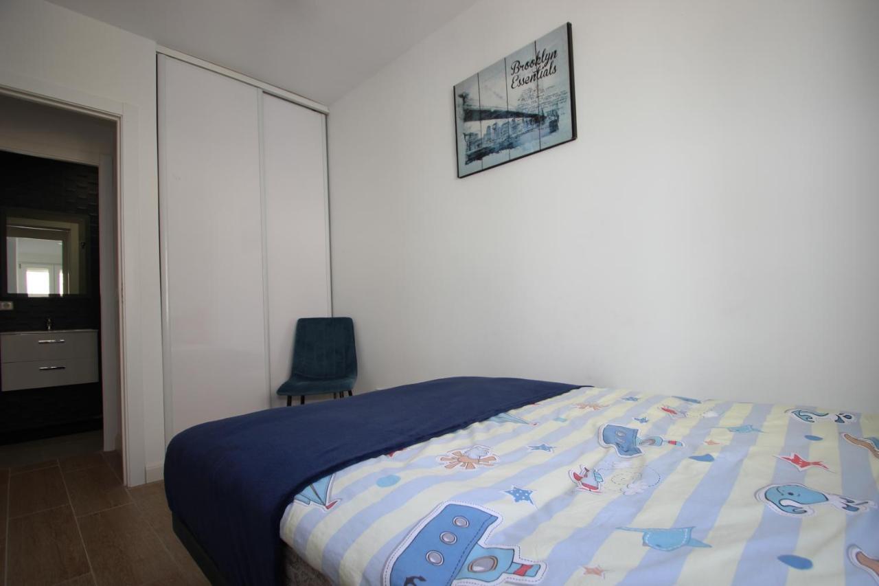 Marina Apartament Torrevieja Luaran gambar
