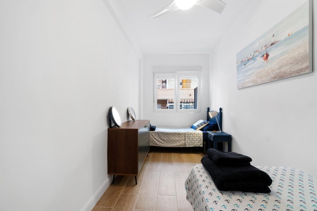 Marina Apartament Torrevieja Luaran gambar